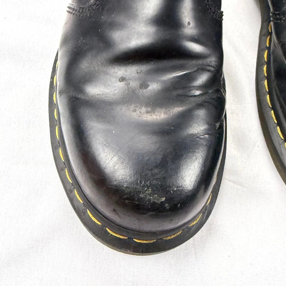 Dr. Martens 2976 Chelsea Boots Women 8 /Men 7 Black Leather Yellow Stitch Smooth
